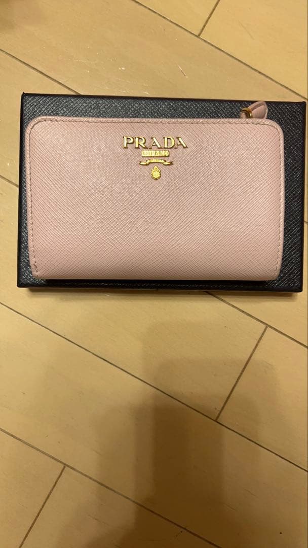 【極美品】プラダ PRADA 折財布 ALABASTRO 1ML225-QWA