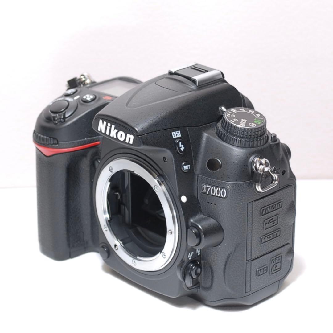 万能レンズ✨Nikon D7000✨春の旅行におすすめ✨バッテリー２個付き
