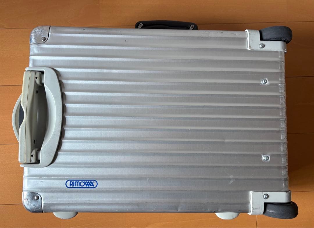 リモワ トパーズ アルミ 32L 機内持ち込み可 2輪キャリーケース 廃盤品